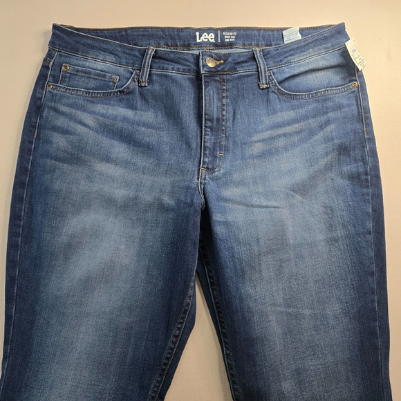 Lee Jeans Women's 18 M Blue Dark Wash Boot Cut Mid Rise Regular Fit NWT - Picture 12 of 16